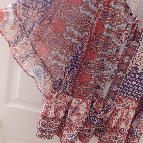 Top - Picture 3 of 3